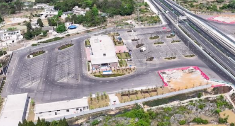 服务区.png 服务区.png